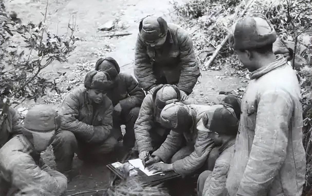 下的一个举动使数万志愿军精锐部队得救不朽情缘网站1950年贺晋年情急之(图9)